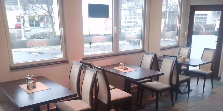 Kebab talíř s hranolky a nápojem dle výběru