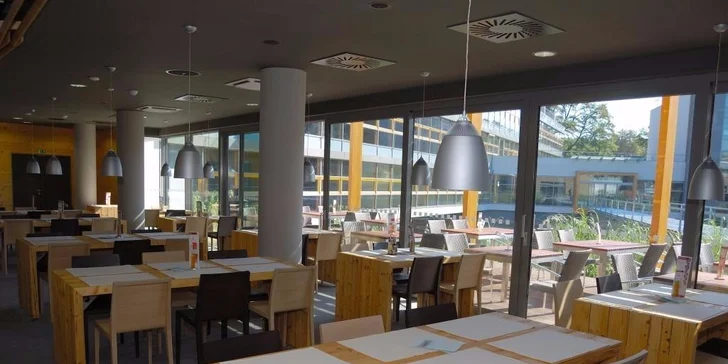 Vydatné menu pro dva: Polévka a vepřová panenka na sečuánském pepři