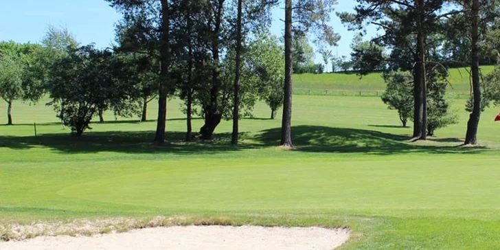 Až 3 dny plné golfu či adventure golfu nejen pro úplné začátečníky pod Ještědem