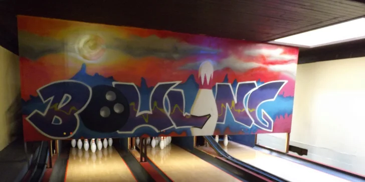 Všechny kuželky musí k zemi: Hodina bowlingu až pro 6 hráčů
