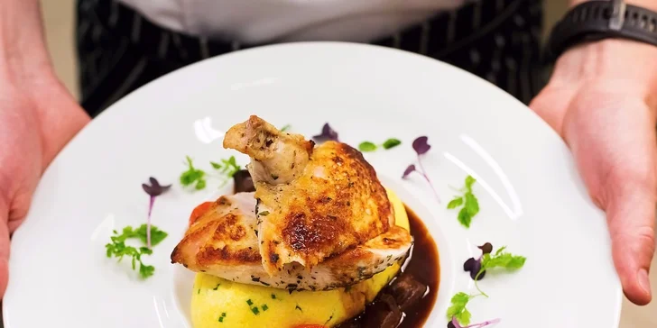 5chodové degustační menu pro 2 labužníky s kávou a případně i vínem