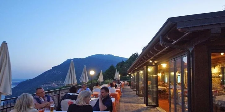 Zážitková dovolená až na 8 dní u jezera Lago di Garda - s polopenzí a bazénem