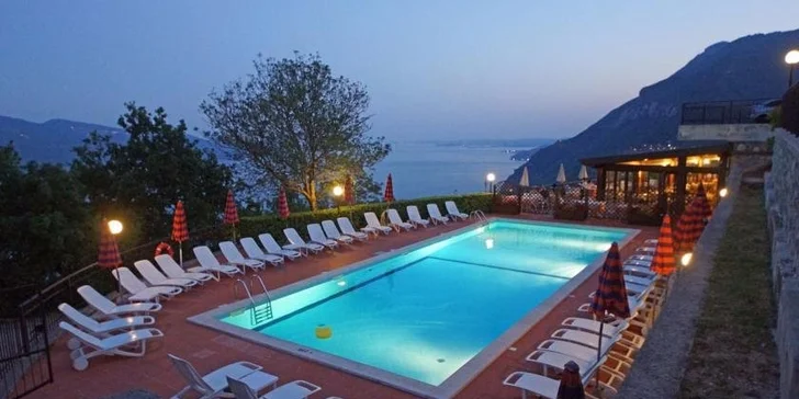 Zážitková dovolená až na 8 dní u jezera Lago di Garda - s polopenzí a bazénem