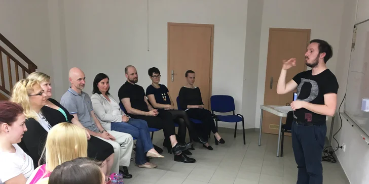 2 lekce úvodního kurzu znakového jazyka
