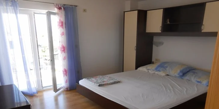 Týdenní relax v apartmánu kousek od moře ve střední Dalmácii
