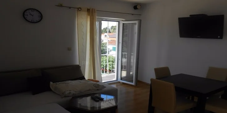Týdenní relax v apartmánu kousek od moře ve střední Dalmácii