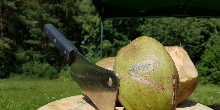 Jeden nebo dva mladé kokosy - opravdová chuť tropického léta