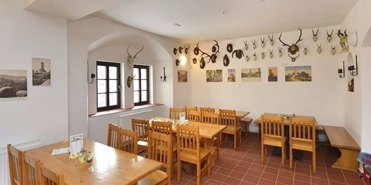 Oslavte nový rok silvestrovským večírkem v restauraci Výšina, bude raut i hudba