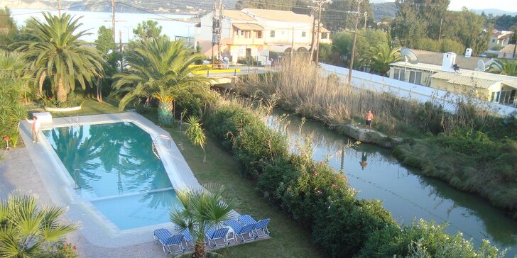 Letecky na Korfu na 11 dní s odletem z Ostravy: ubytování ve studiu s bazénem