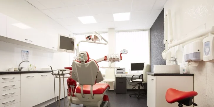 Dentální hygiena včetně Airflow v ordinaci na Žižkově