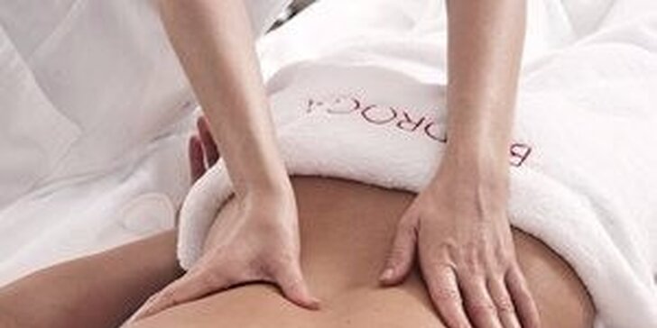 Relax ve znamení romantiky: 2 hodiny saunování a masáž pro páry