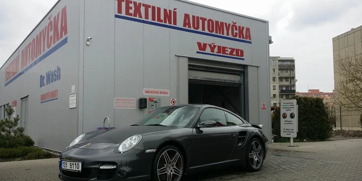 Zkrášlovací program TOP WASH pro váš vůz: Ruční mytí u Dr. Wash