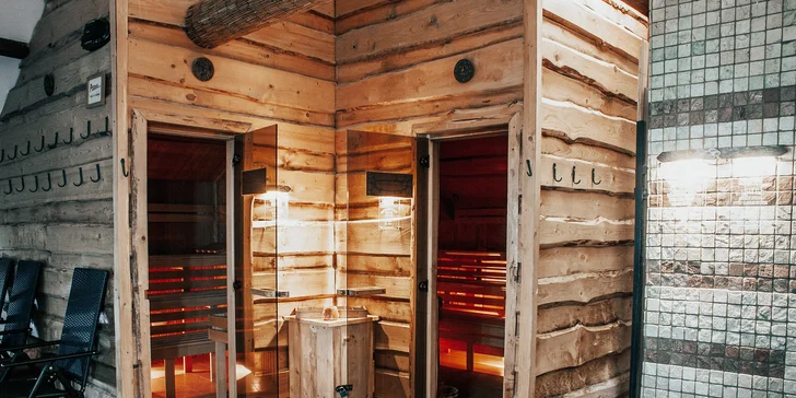 Vo wellness sa nachádza fínska, keltská a bylinková sauna, vírivka aj soľná terapia, tepidárium a Kneippov kúpeľ.