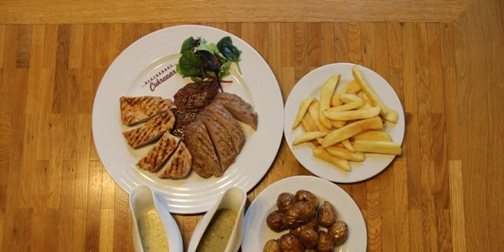 Bohaté masové menu pro dva - 550 g grilovaných steaků s přílohou v Holešově