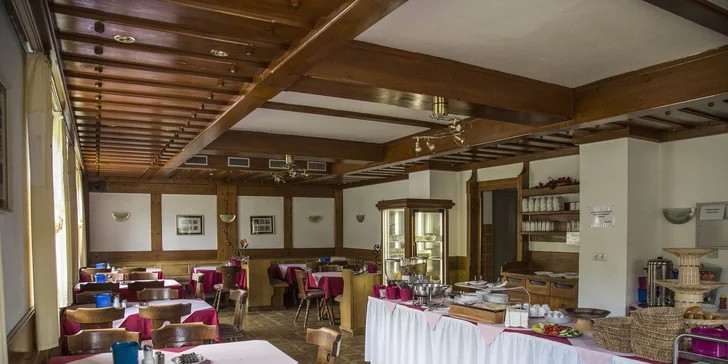 Silvestr v Bavorském lese v hotelu s polopenzí, wellness a silvestrovskou party
