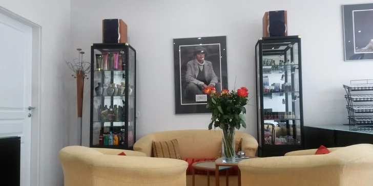 Půlroční permanentka do vertikálního solária na 30 nebo 50 minut