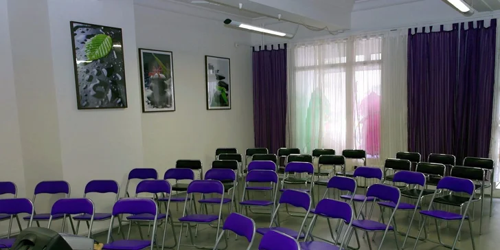 Vstup na přednášku První pomoc u kojenců a batolat pro jednoho či dva