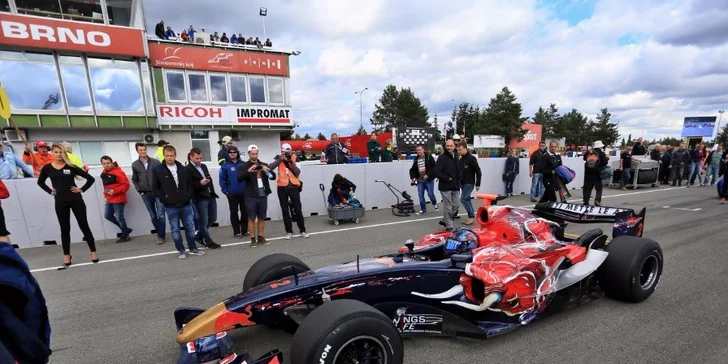 Masaryk Racing Days: Klasická či VIP vstupenka na souboj rychlých kár