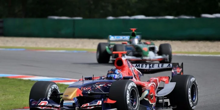 Masaryk Racing Days: Klasická či VIP vstupenka na souboj rychlých kár