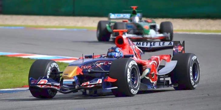 Masaryk Racing Days: Klasická či VIP vstupenka na souboj rychlých kár