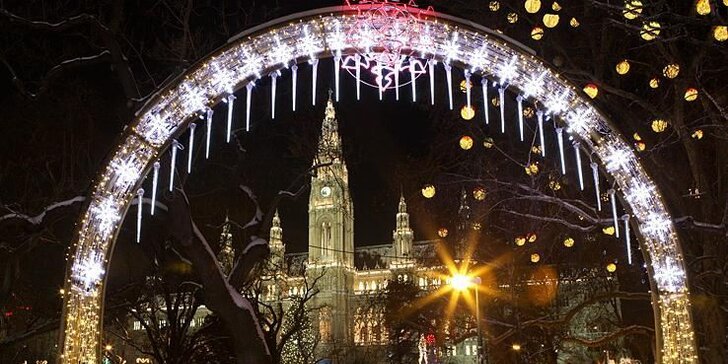 Vychutnejte si vánoční atmosféru na adventních trzích ve Vídni ve čtvrtek 22.12.
