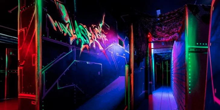 Zamiřte za zábavou: akční laserová střílečka v centru Prahy až pro 16 hráčů