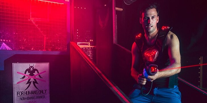 Zamiřte za zábavou: akční laserová střílečka v centru Prahy až pro 16 hráčů