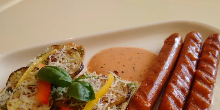 Vegetariánské grilované párečky se zapečenou bagetkou pro 1 nebo 2 osoby