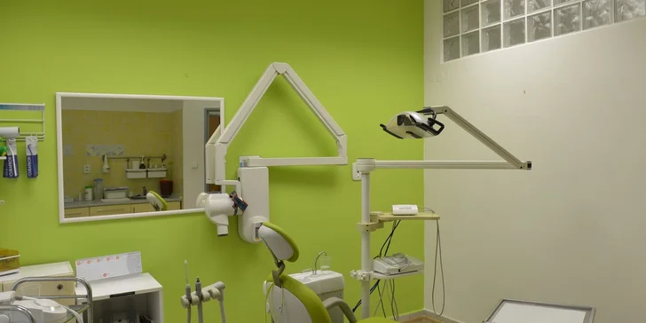 Dentální hygiena pro zářivě krásný úsměv s AirFlow či bez