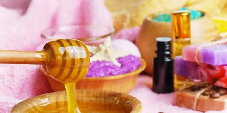 60minutová detoxikační medová masáž