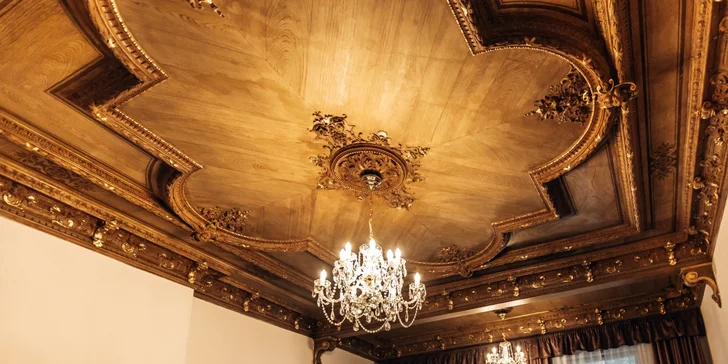 Elegantní a krásné prostředí vás čeká také v restauraci. 