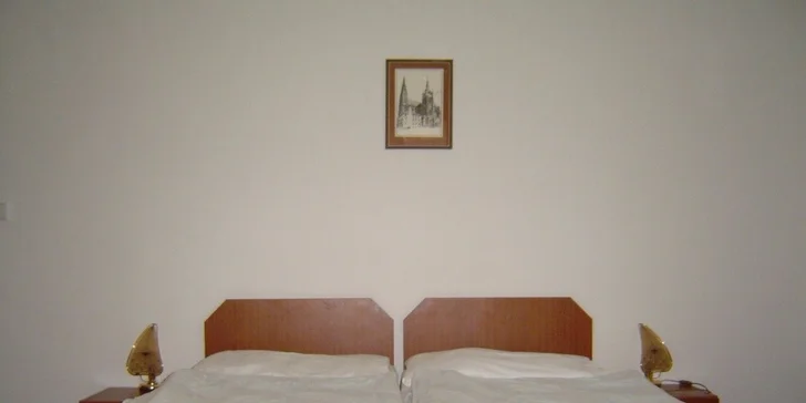 Magická zimní Praha v 3* hotelu se snídaní na Břevnově v blízkosti Hradu