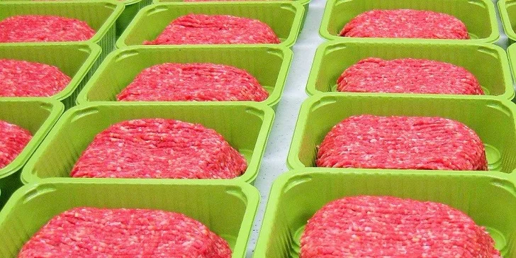0,5 kg mletého hovězího masa z mladého býčka