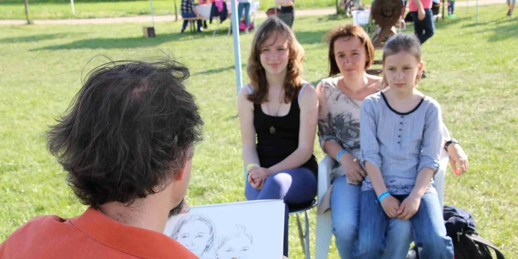 Vstupenka na nedělní zábavné odpoledne Koňské hry