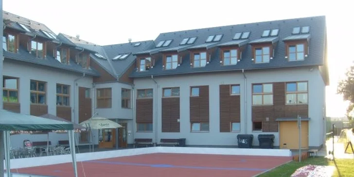 3 až 4 dny s rodinou v hotelu v Praze se snídaní a bohatým sportovním vyžitím