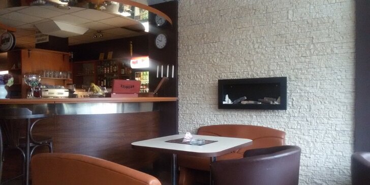 Sladké posezení v příjemné kavárně: Domácí tiramisu a espresso