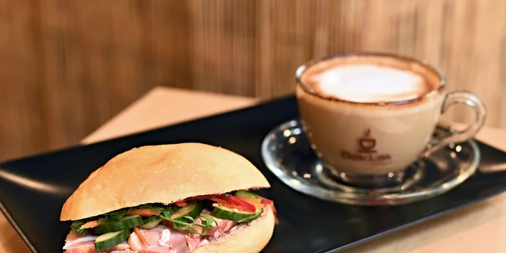 Vietnamská bagetka a voňavá káva v Tonkin Café pro 1 nebo 2 osoby