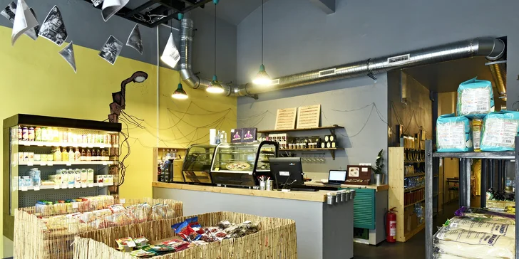 Vietnamská bagetka a voňavá káva v Tonkin Café pro 1 nebo 2 osoby
