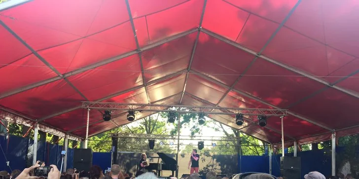 Loučení s létem s Benem Cristovao v Sunparku v Hradci Králové