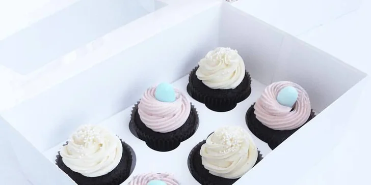 Sladké potěšení: 2 příchutě nadýchaných cupcakes v jedné sadě