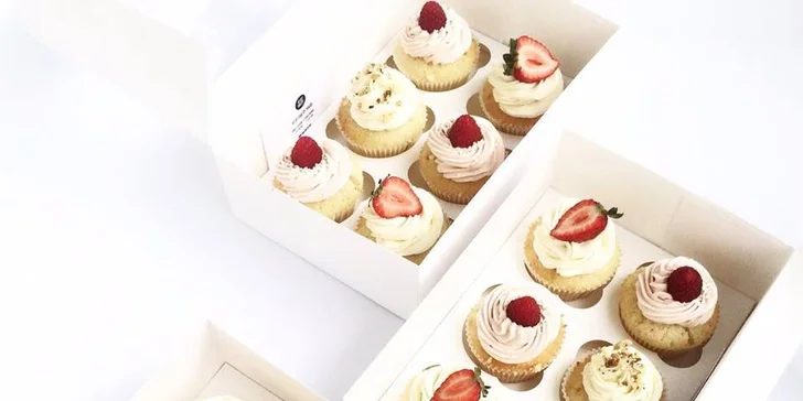 Sladké potěšení: 2 příchutě nadýchaných cupcakes v jedné sadě