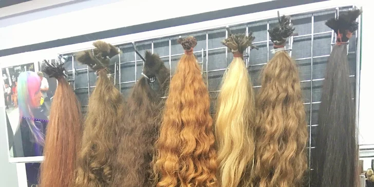 Prodloužení a zahuštění vlasů přírodními vlasy o délce 1–30 cm