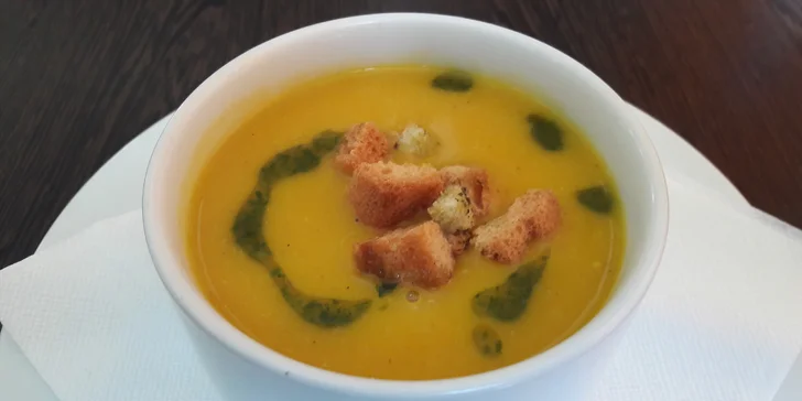 V hlavní roli candát: 4chodové degustační menu v restaurantu Indigo pro 2