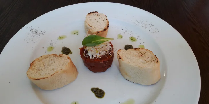 V hlavní roli candát: 4chodové degustační menu v restaurantu Indigo pro 2
