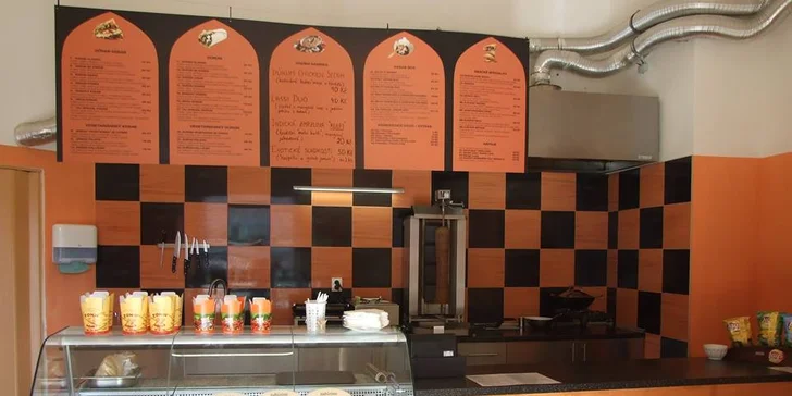 Ochutnejte Indii: polévka, hlavní chod a dezert v Black Taj Kebab dle výběru
