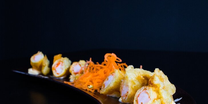 Degustační japonské menu pro 2 osoby: polévka, tempura z krevet, 30 ks sushi