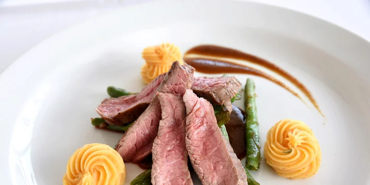 5chodové degustační menu: Servírují se dobroty a úchvatný výhled na Brno