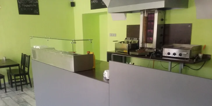 Kebab talíř s hranolky a nápojem dle výběru