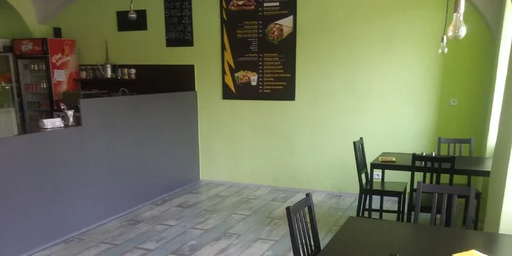 Kebab talíř s hranolky a nápojem dle výběru