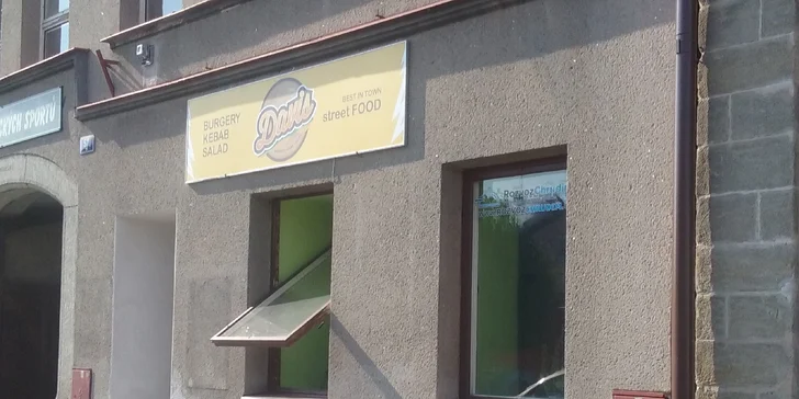 Kebab talíř s hranolky a nápojem dle výběru